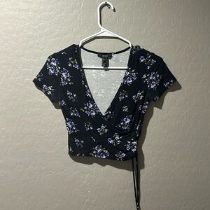 Forever 21 Black floral top/Size Small